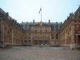 versailles-kast&eacute;ly